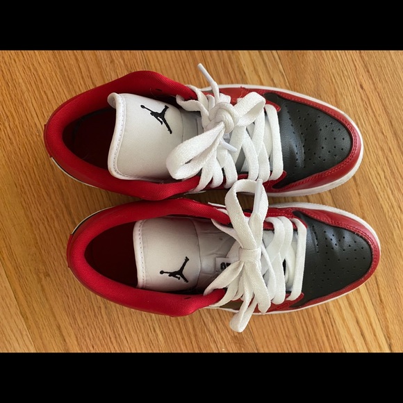 Jordan lows - Picture 2 of 5